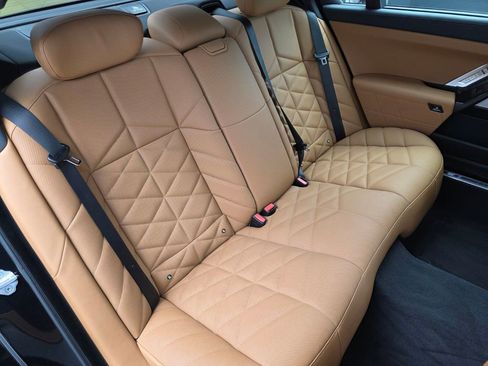 Used 2024 BMW 740i image 23