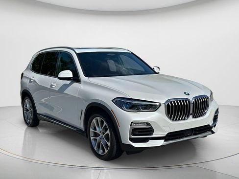 Used 2021 BMW X5 xDrive45e AWD/4WD image 3