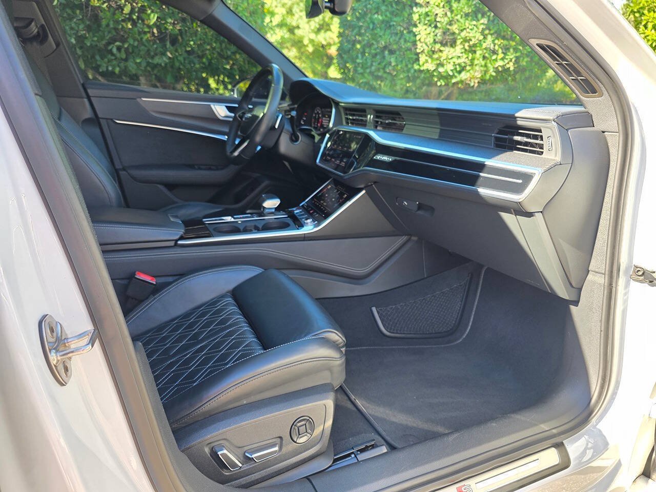 Used 2022 Audi S6 Premium Plus AWD/4WD image 48