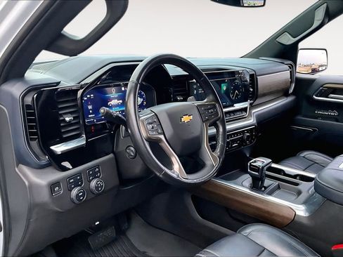 Used 2022 Chevrolet Silverado 1500 High Country w/ Z71 Off-Road Package image 14