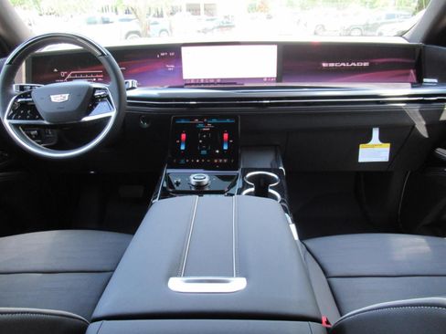 New 2026 Cadillac Escalade Sport w/ Touring Package AWD/4WD image 11