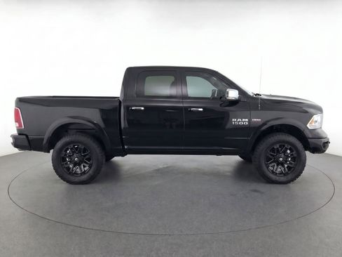 Used 2017 RAM 1500 Laramie AWD/4WD image 8