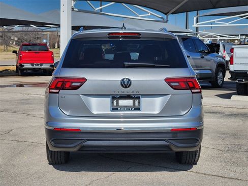 Used 2024 Volkswagen Tiguan SE image 6