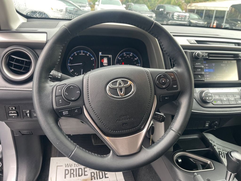 Used 2018 Toyota RAV4 XLE FWD image 15