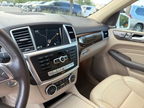 Used 2015 Mercedes-Benz ML 250 BlueTEC 4MATIC image 27