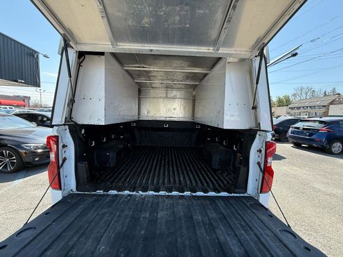 Used 2019 Chevrolet Silverado 1500 Custom Trail Boss AWD/4WD image 15