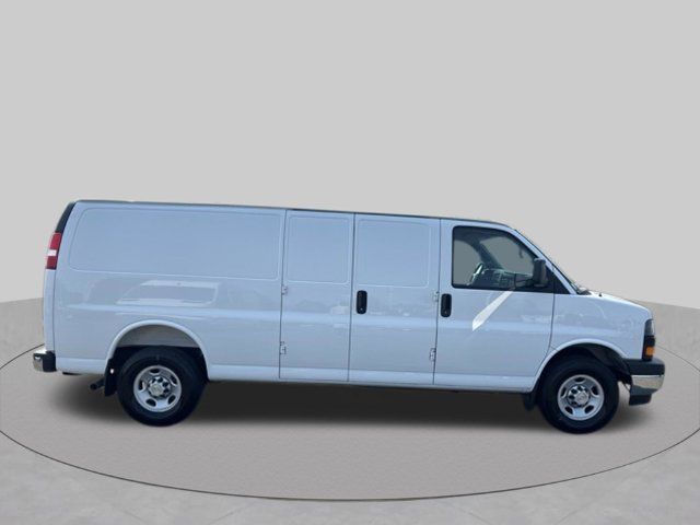 Used 2025 Chevrolet Express 2500 Extended w/ Driver Convenience Package RWD image 6