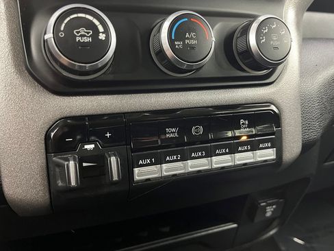 Used 2020 RAM 2500 Tradesman AWD/4WD image 25