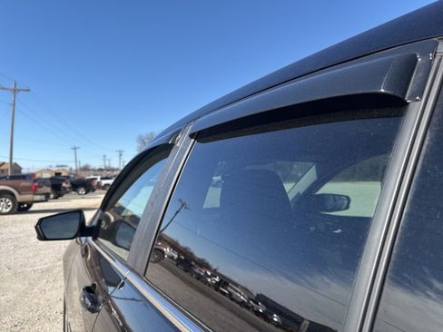 Used 2021 Chevrolet Equinox LT image 9