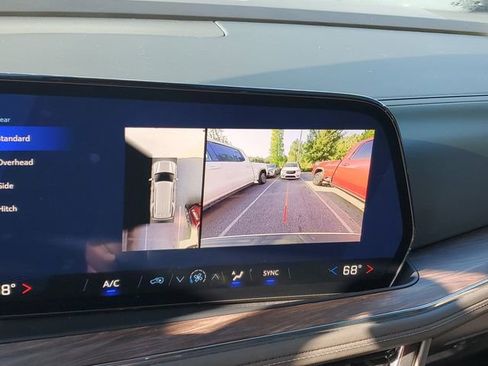 Used 2025 Chevrolet Tahoe LS RWD image 20