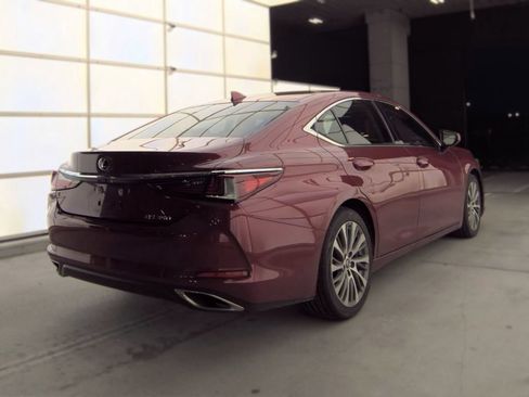 Used 2019 Lexus ES 350 w/ Premium Package FWD image 2