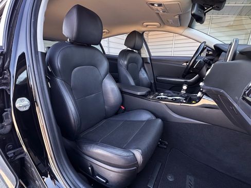 Used 2018 Kia Stinger image 12