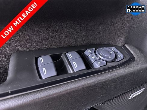 Used 2025 GMC Sierra 2500 AT4 image 24