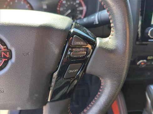 Used 2024 Nissan Frontier Pro-X image 15