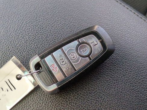 Used 2019 Ford Explorer XLT w/ Equipment Group 201A image 33