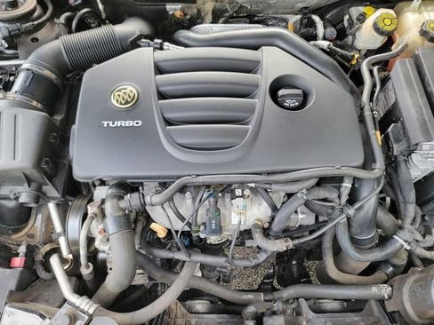 Used 2013 Buick Regal Premium FWD image 40