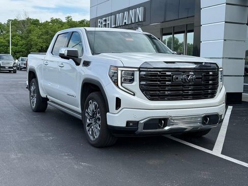 Used 2023 GMC Sierra 1500 Denali Ultimate AWD/4WD image 2