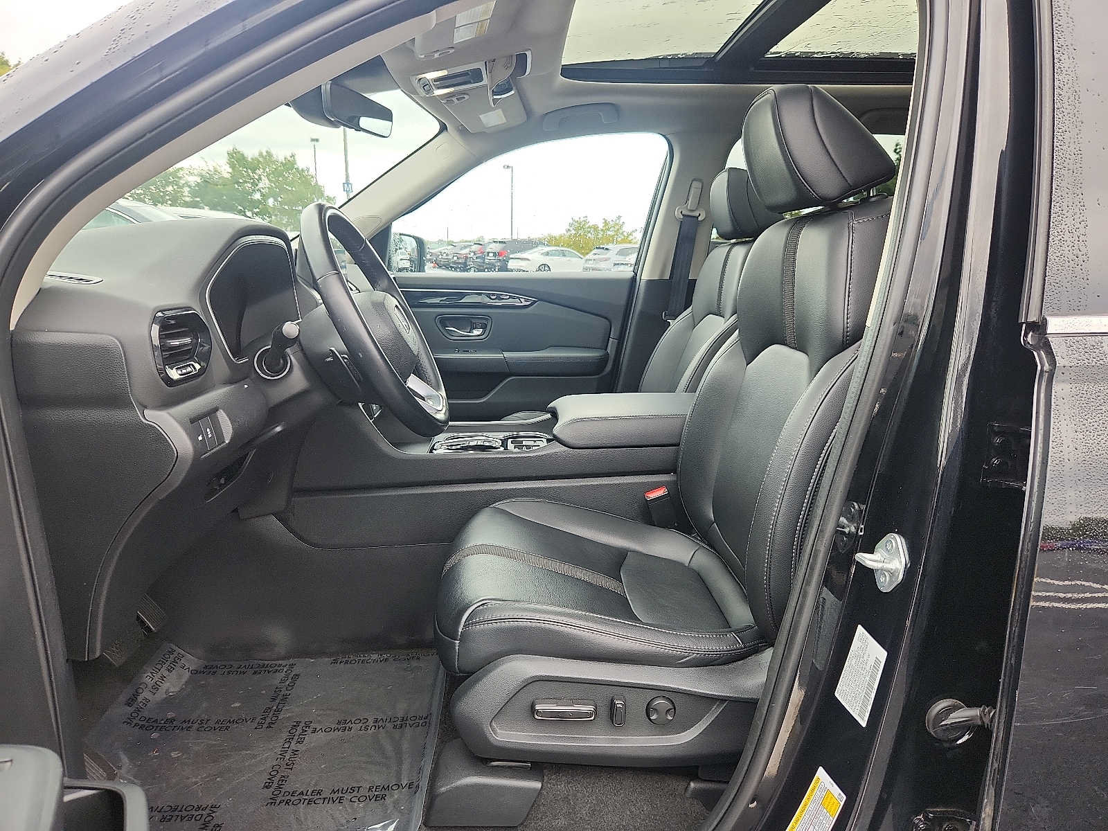 Certified 2023 Honda Pilot Touring image 13