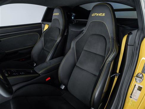 Used 2025 Porsche 718 Cayman GT4 RS image 5