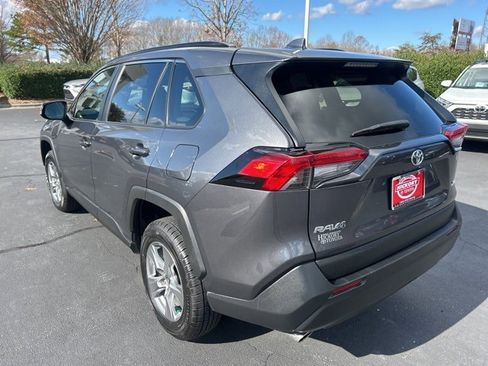 Used 2024 Toyota RAV4 XLE image 9