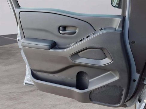 New 2026 Nissan Frontier SV image 20