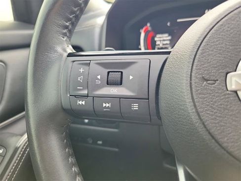 Certified 2024 Nissan Rogue SL w/ SL Premium Package image 26