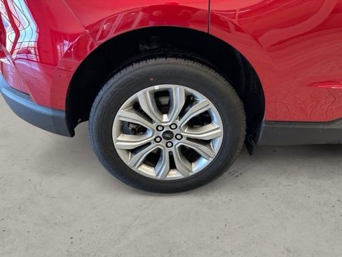 Used 2024 Ford Edge Titanium image 9