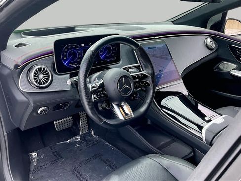 Used 2023 Mercedes-Benz EQE AMG 4MATIC Sedan image 17