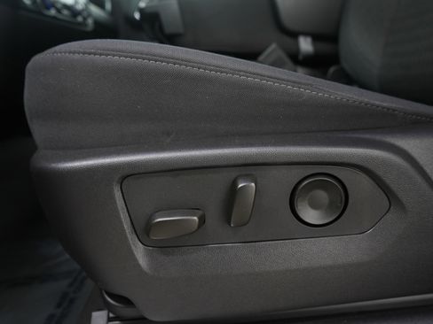 Used 2024 GMC Sierra 1500 Elevation image 24