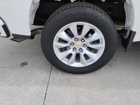 Used 2022 Chevrolet Silverado 1500 Custom image 26