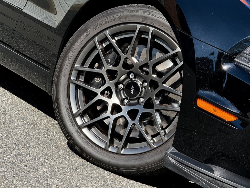 Used 2014 Ford Mustang Shelby GT500 w/ Equipment Group 821A RWD image 30