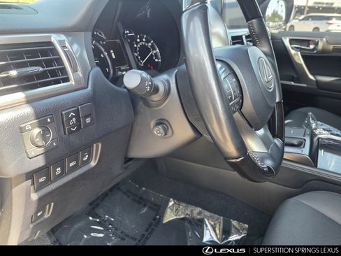 Used 2023 Lexus GX 460 Premium w/ Accessory Package AWD/4WD image 17