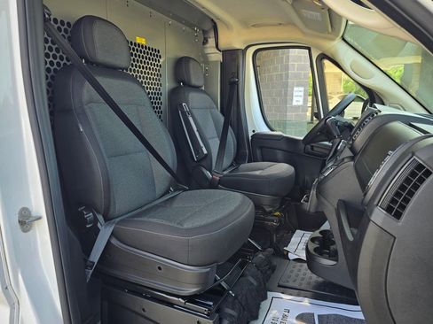 Used 2024 RAM ProMaster 2500 FWD image 34