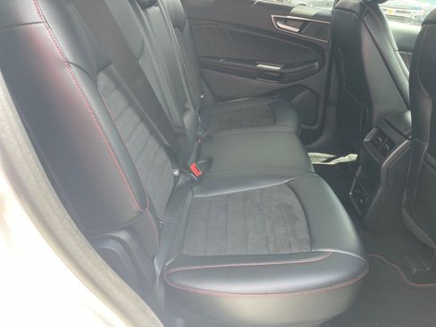 Used 2022 Ford Edge ST-Line AWD/4WD image 16