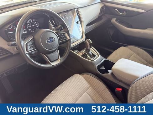 Used 2024 Subaru Outback Premium AWD/4WD image 8
