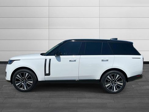Certified 2024 Land Rover Range Rover Autobiography AWD/4WD image 2