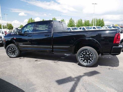 New 2025 RAM 3500 Limited AWD/4WD image 24