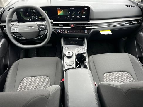 New 2026 Kia Sportage LX image 16
