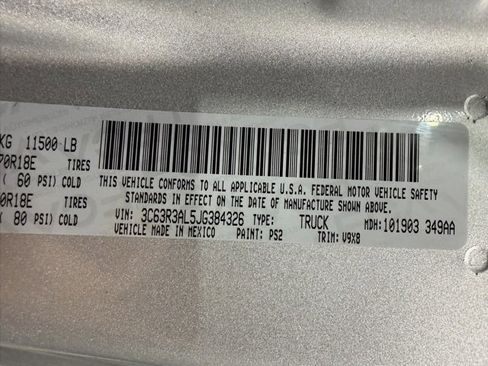 Used 2018 RAM 3500 Tradesman w/ Chrome Appearance Group image 23