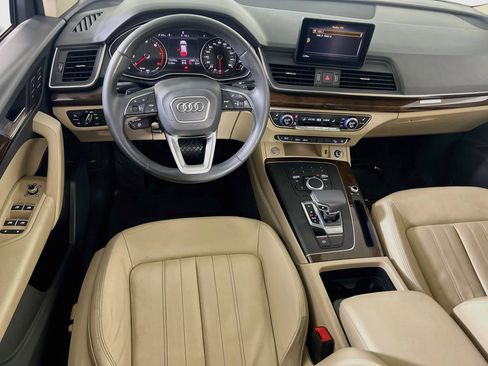 Used 2019 Audi Q5 2.0T Premium w/ Convenience Package AWD/4WD image 22