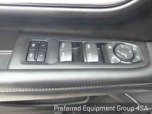Used 2021 GMC Yukon XL SLT w/ SLT Luxury Plus Package AWD/4WD image 34