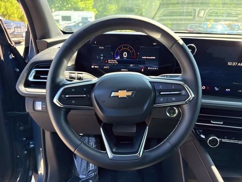 Used 2026 Chevrolet Traverse LT AWD/4WD image 23