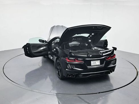 Used 2025 Chevrolet Corvette Stingray Coupe w/ Z51 Performance Package image 46