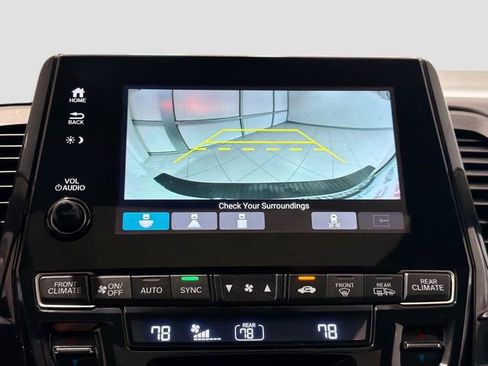 Used 2023 Honda Odyssey Touring image 13