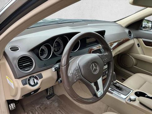 Used 2014 Mercedes-Benz C 300 4MATIC Sedan image 10