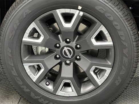 Used 2023 Nissan Titan Platinum Reserve w/ Moonroof Package image 20