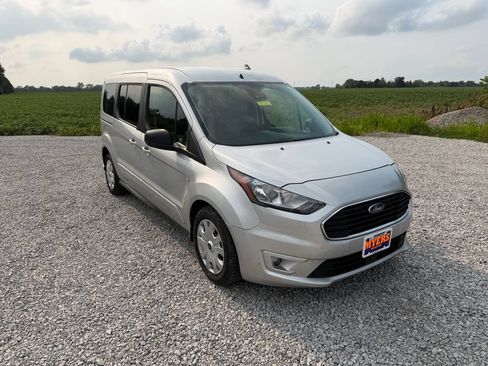 Used 2022 Ford Transit Connect XLT FWD image 27