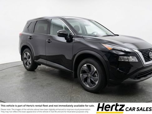 Used 2025 Nissan Rogue SV image 1