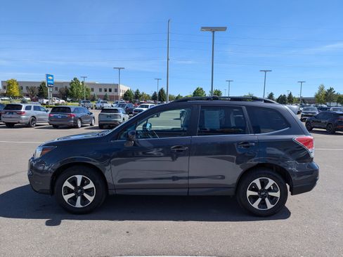 Used 2017 Subaru Forester 2.5i Limited AWD/4WD image 9