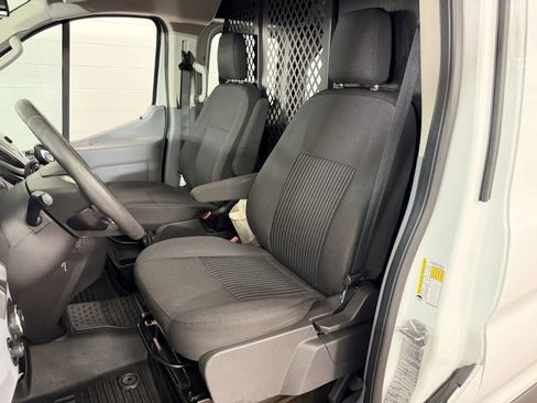 Used 2018 Ford Transit 250 130 Low Roof w/ Exterior Upgrade Package RWD image 11